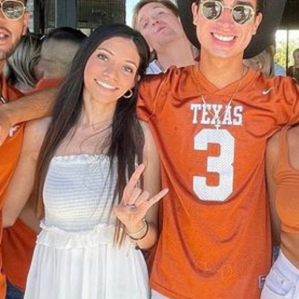 Meet your Posher, Sanjana